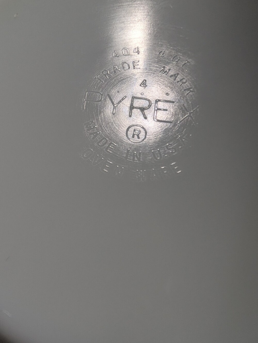 PYREX Vintage White And Blue Snowflake Design - Picture 3 of 3